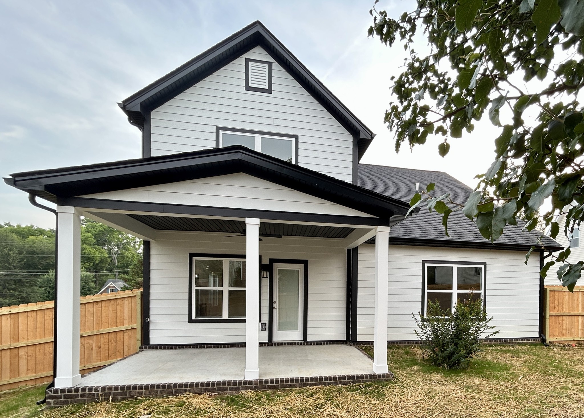115 Saint Michaels Ln