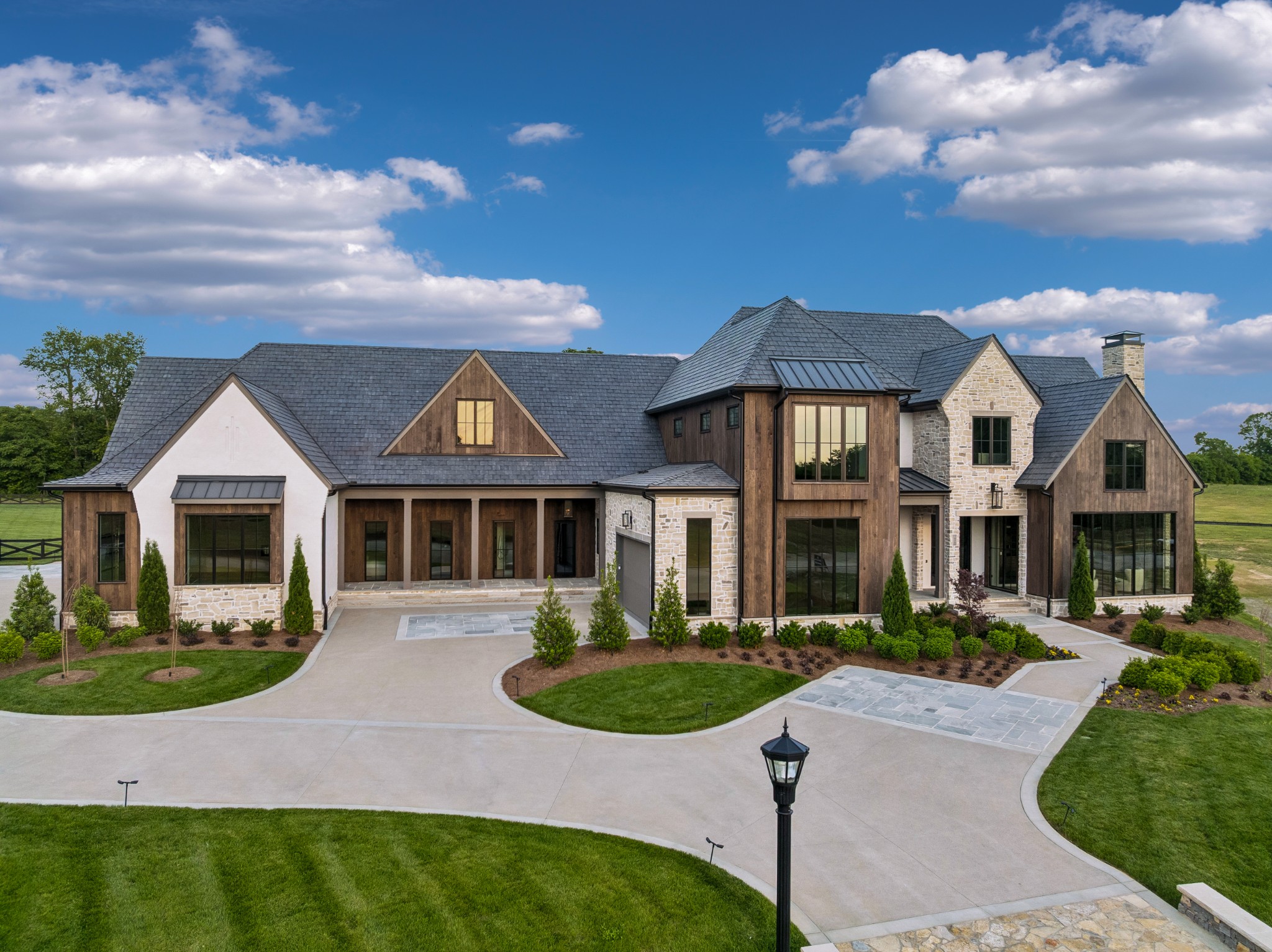 1522 Lurah Ln