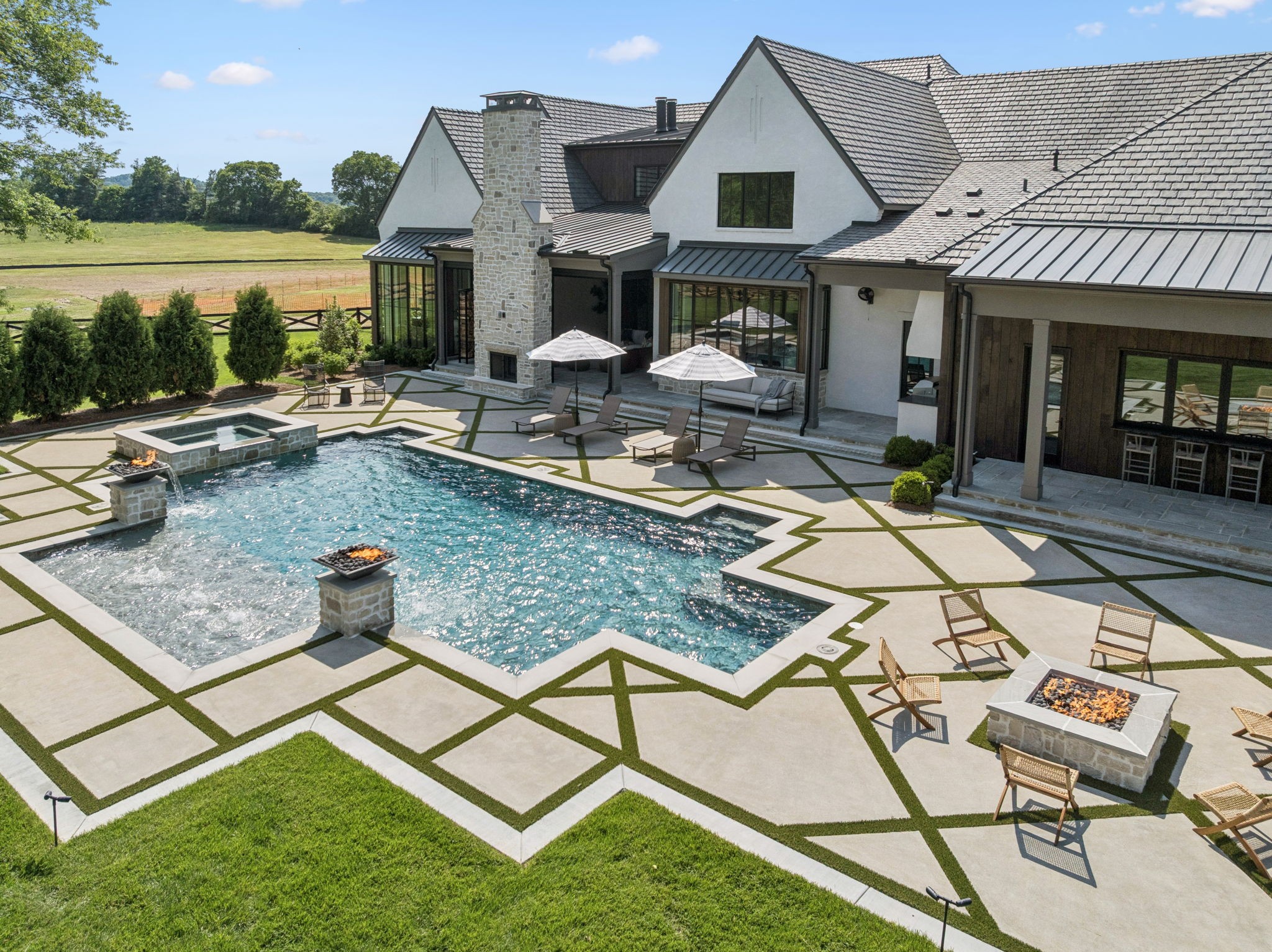 1522 Lurah Ln