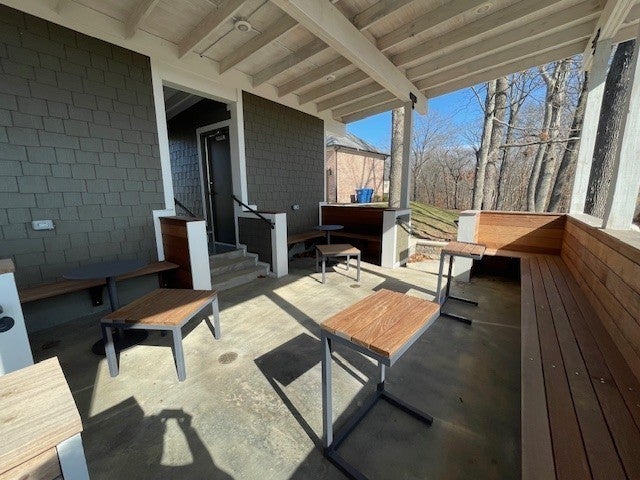 818 Shady Bluff Trl