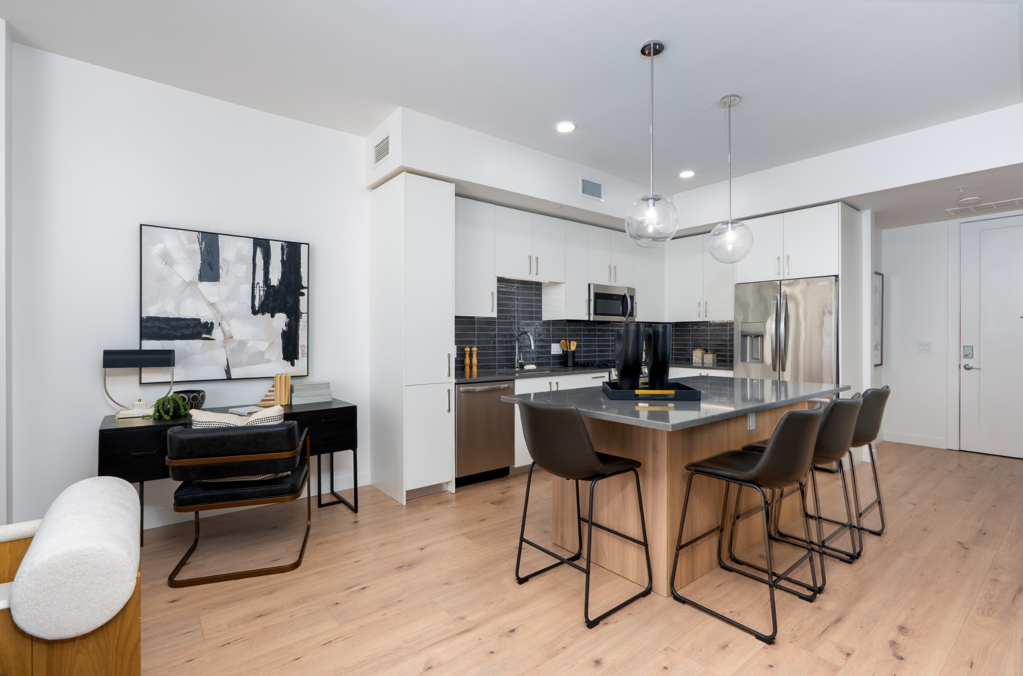 1212 Demonbreun St AX (C)