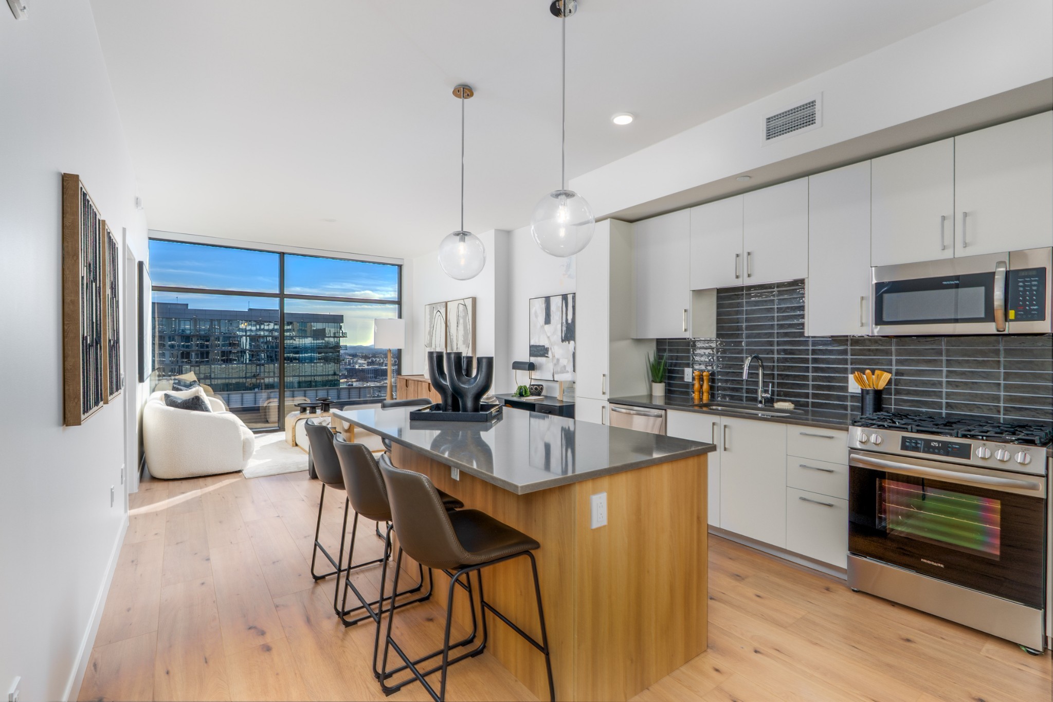 1212 Demonbreun St AX (C)