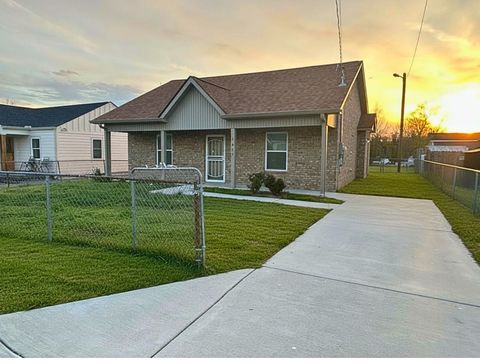 1617 24th Ave N Nashville TN 37208