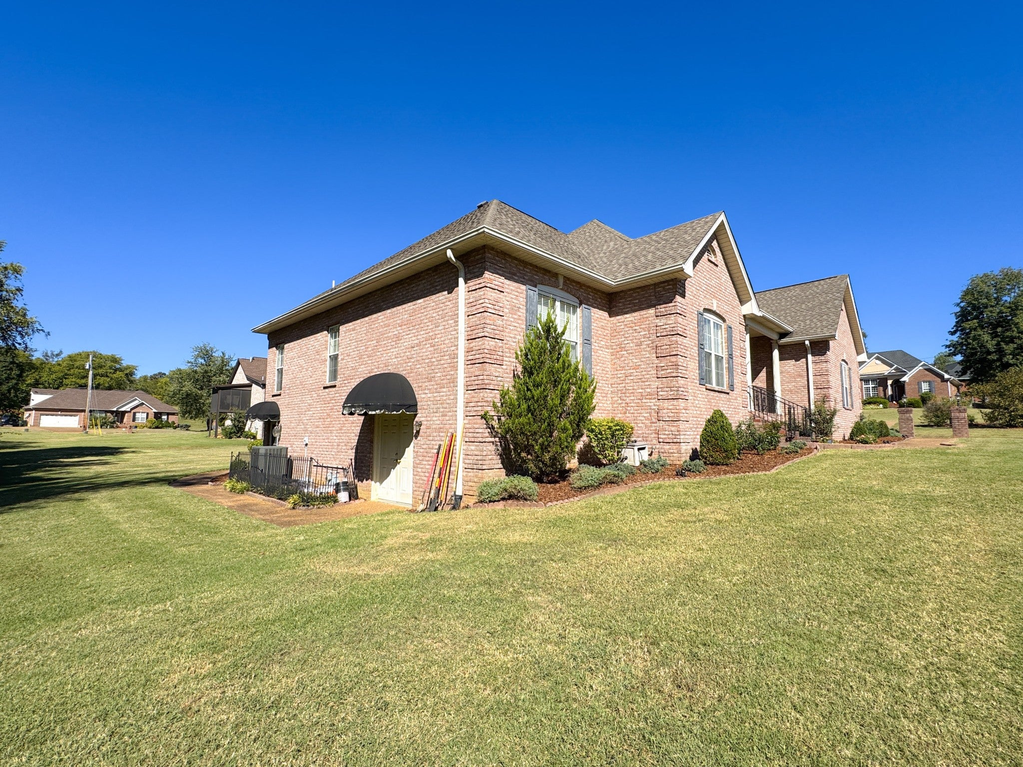 340 Woodlands Dr
