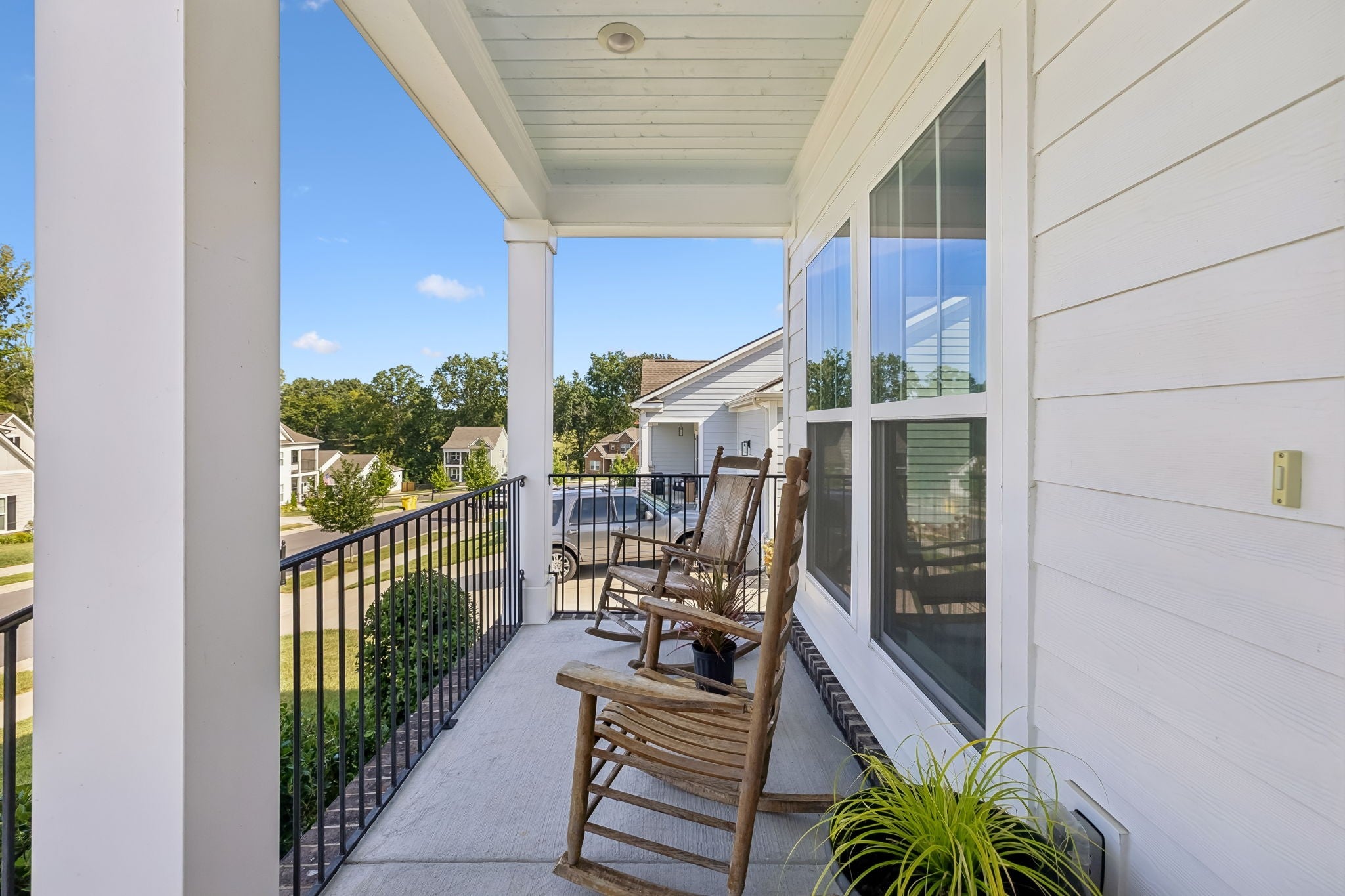 7127 Pepper Tree Cir