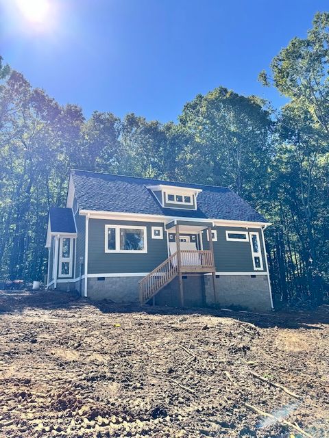 1050 Promise Land Rd Charlotte TN 37036