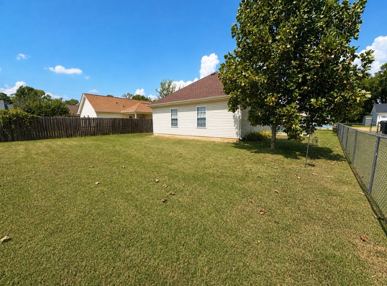 551 Albion Cir