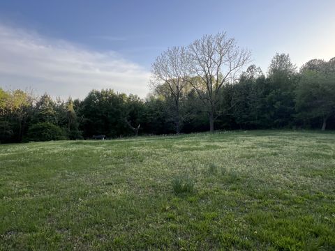 820 Rossview Rd Clarksville TN 37043