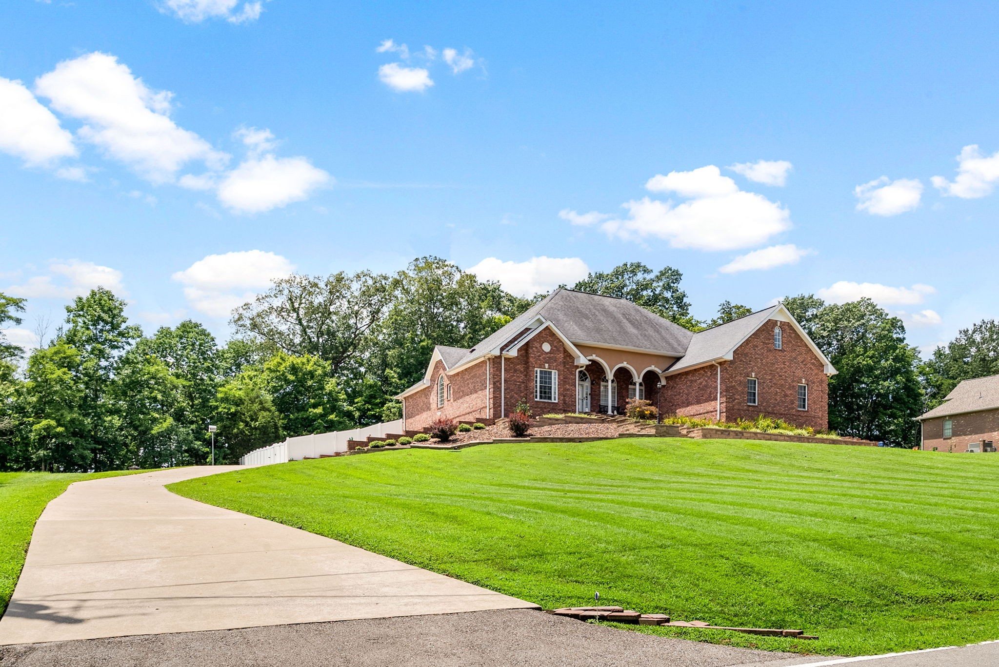 2635 Lock B Rd N