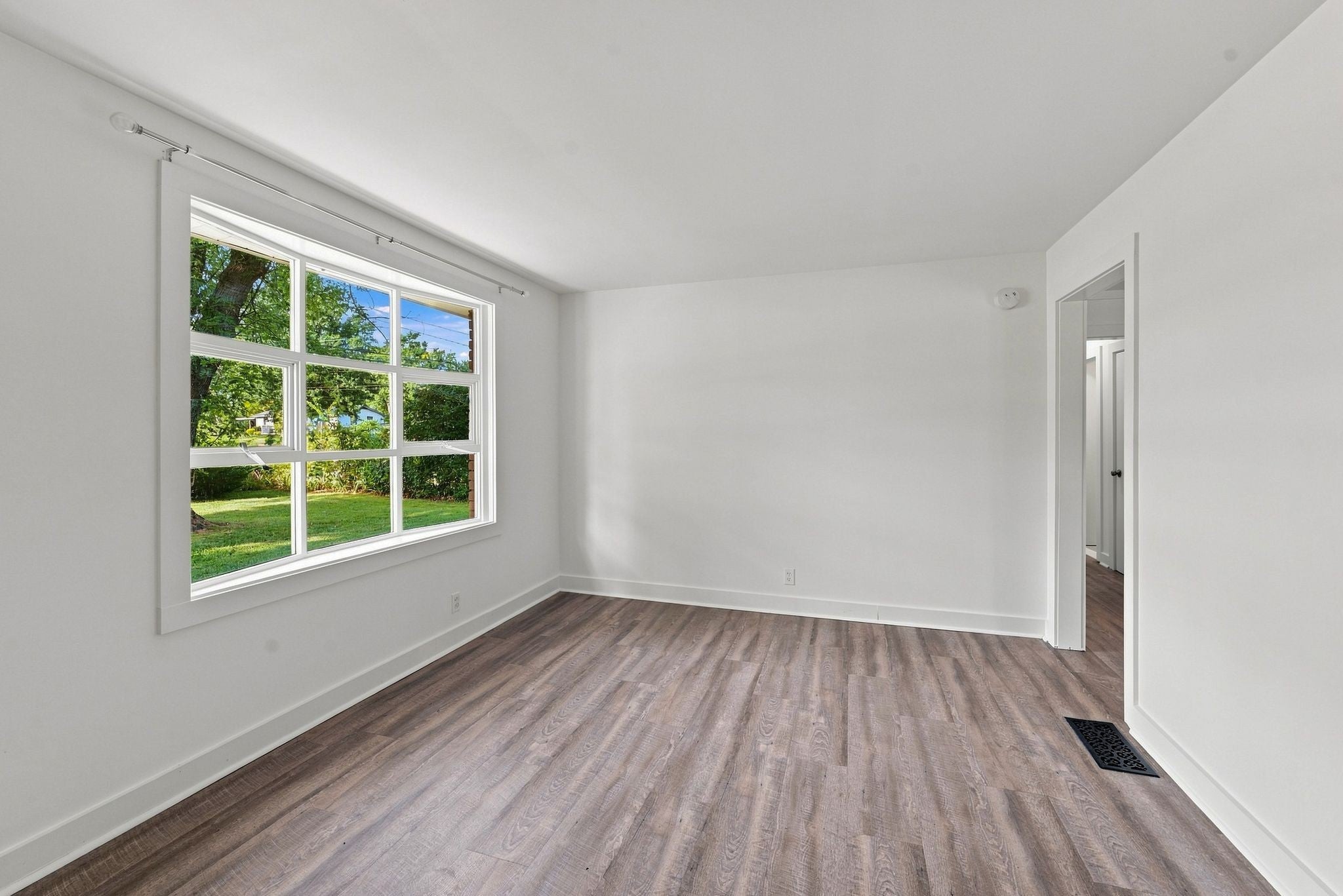 278 Garry Dr