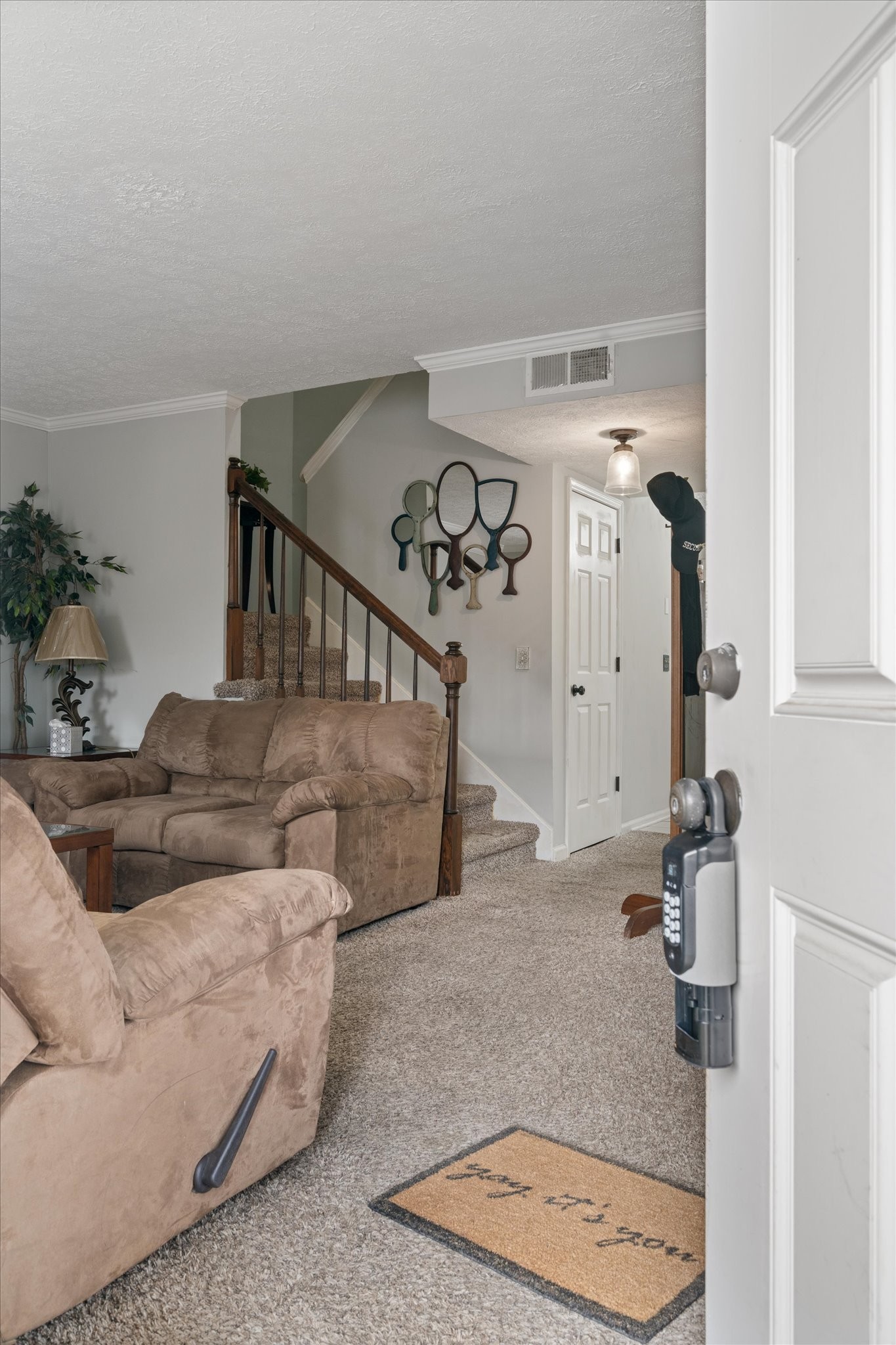 5 Rolling Meadows Dr