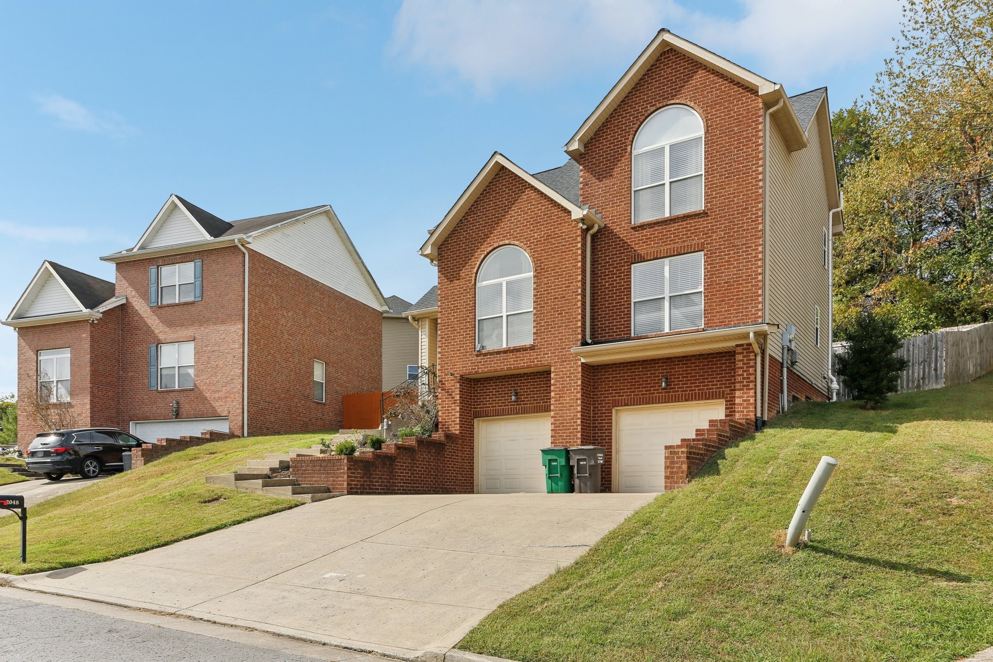 2048 Harvest Ln
