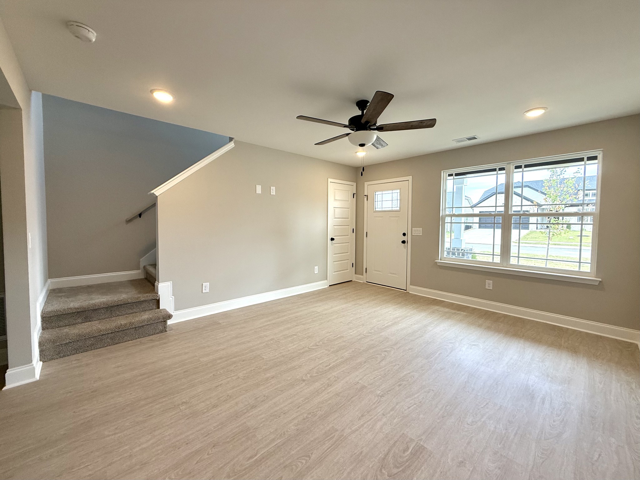 1072 Javier Dr