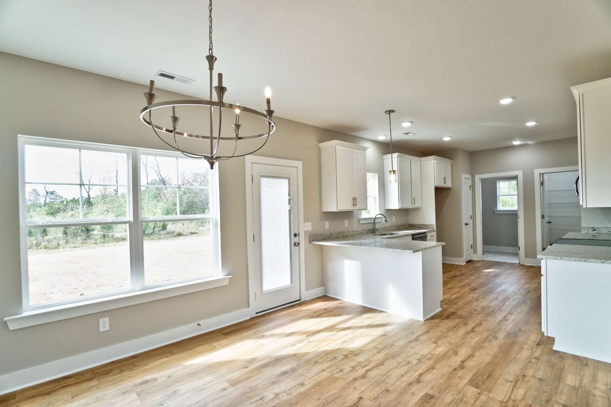 610 Vrabel Rd