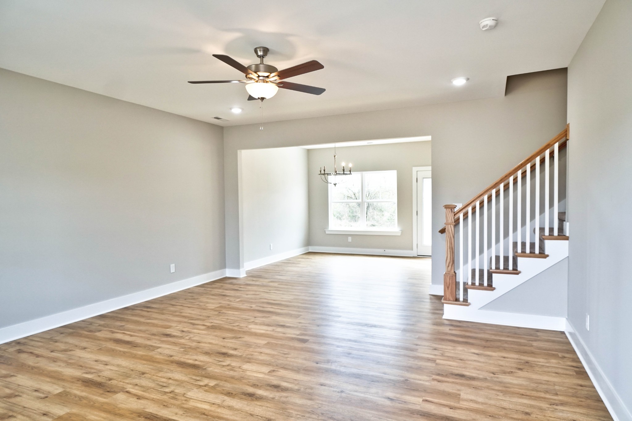 610 Vrabel Rd