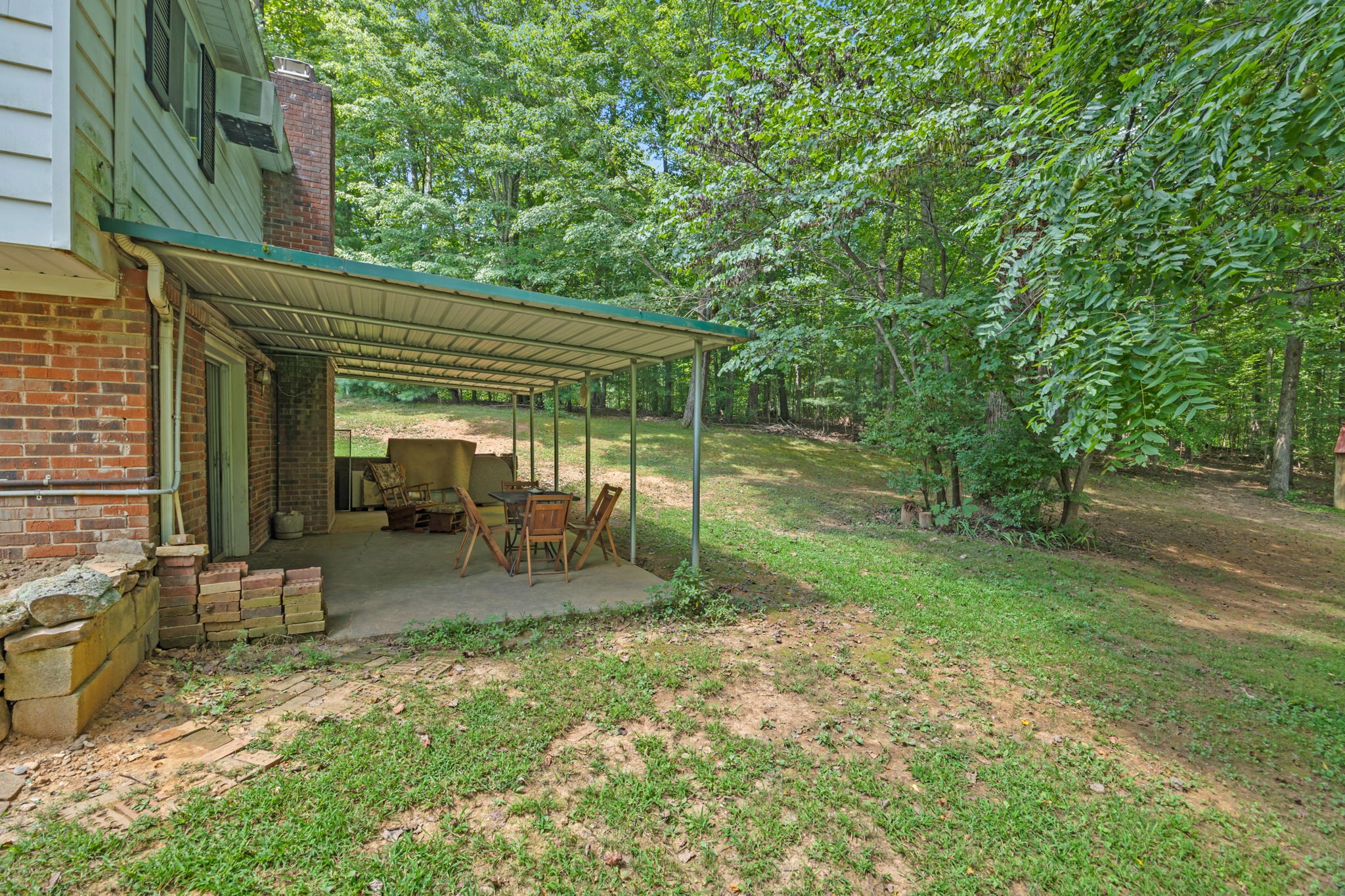 2280 Woodland Hts