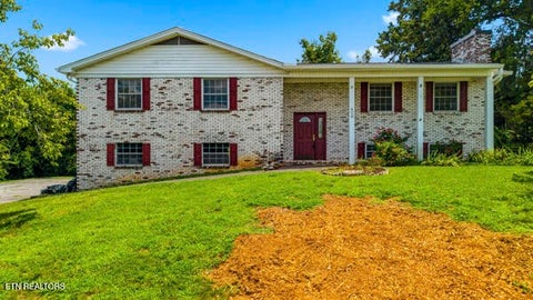 Photo of 406 Montvale Station Rd, Maryville, TN 37803 (MLS # 3312622)