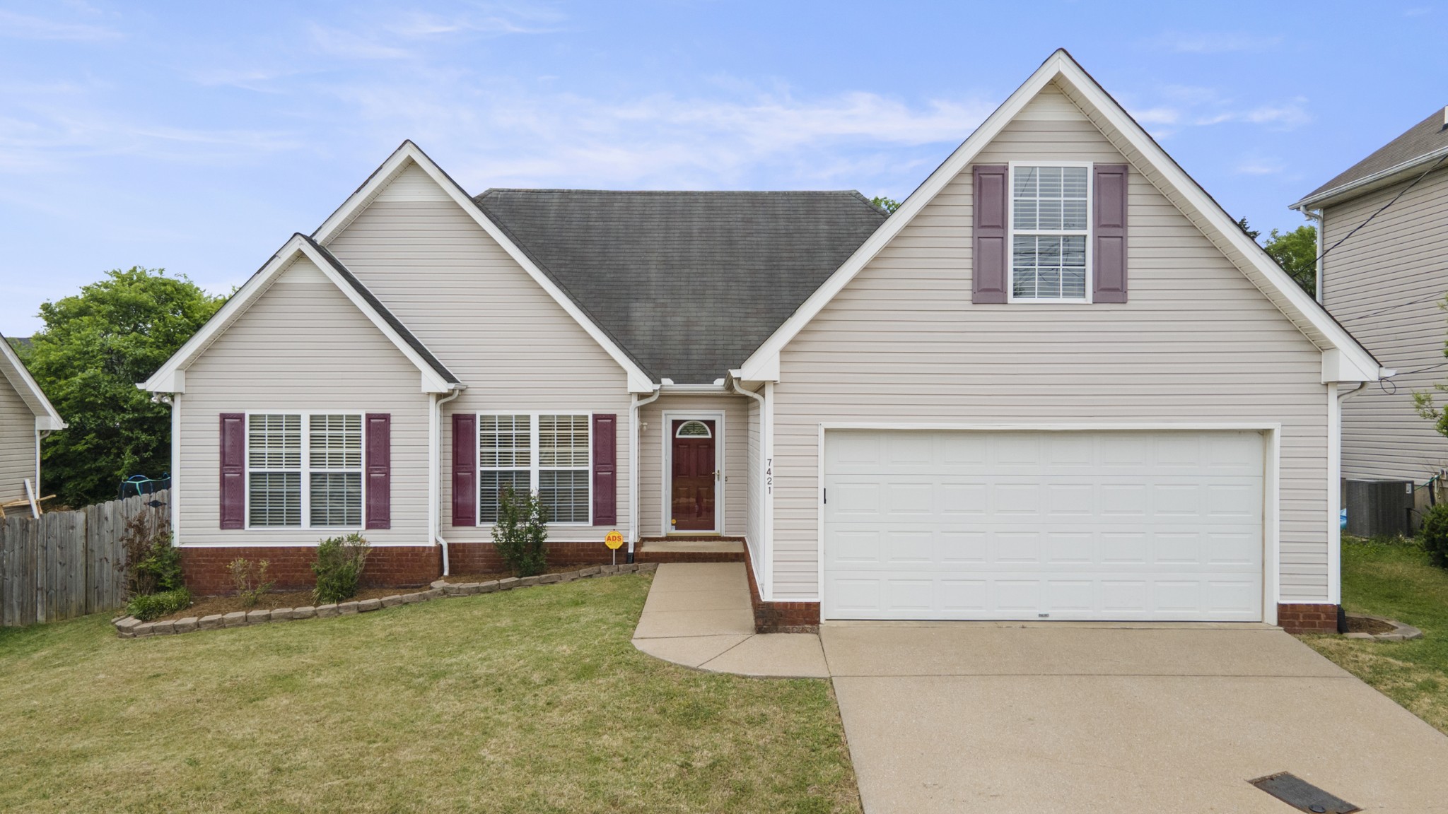 7421 Maggie Dr