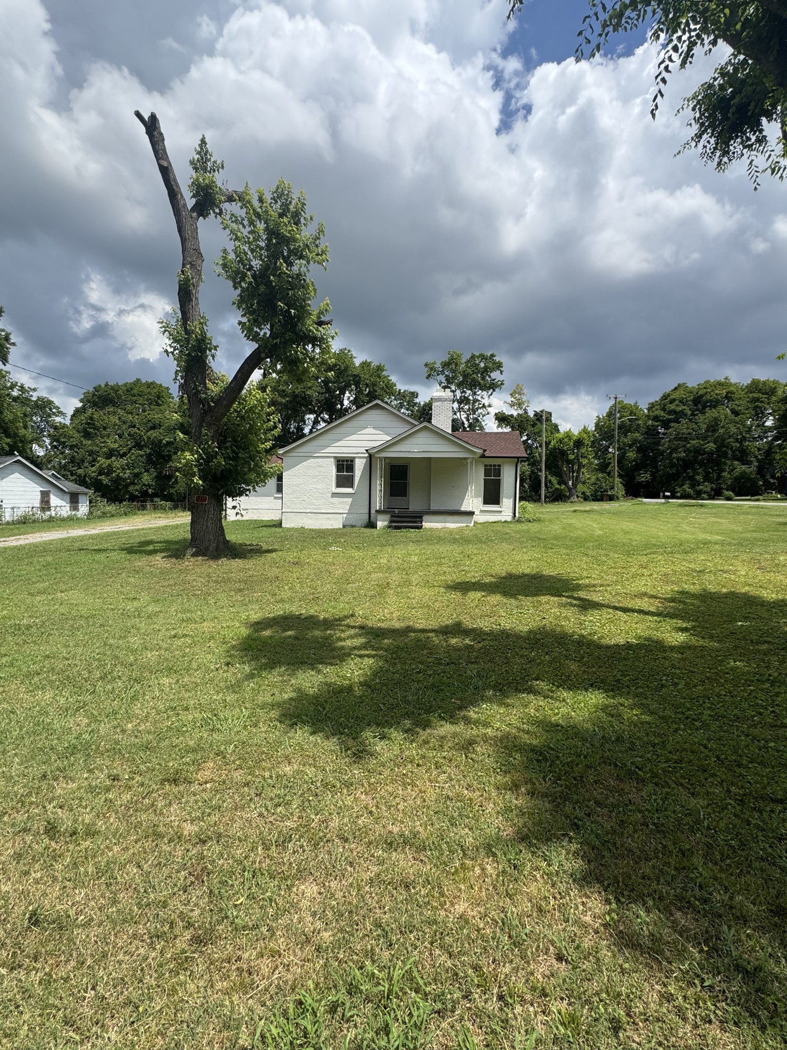 2713 Brunswick Dr