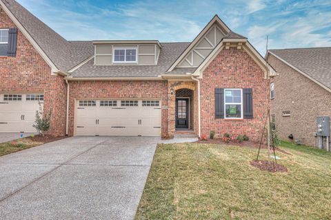1553 Cedarbrooke Ln Lebanon TN 37090