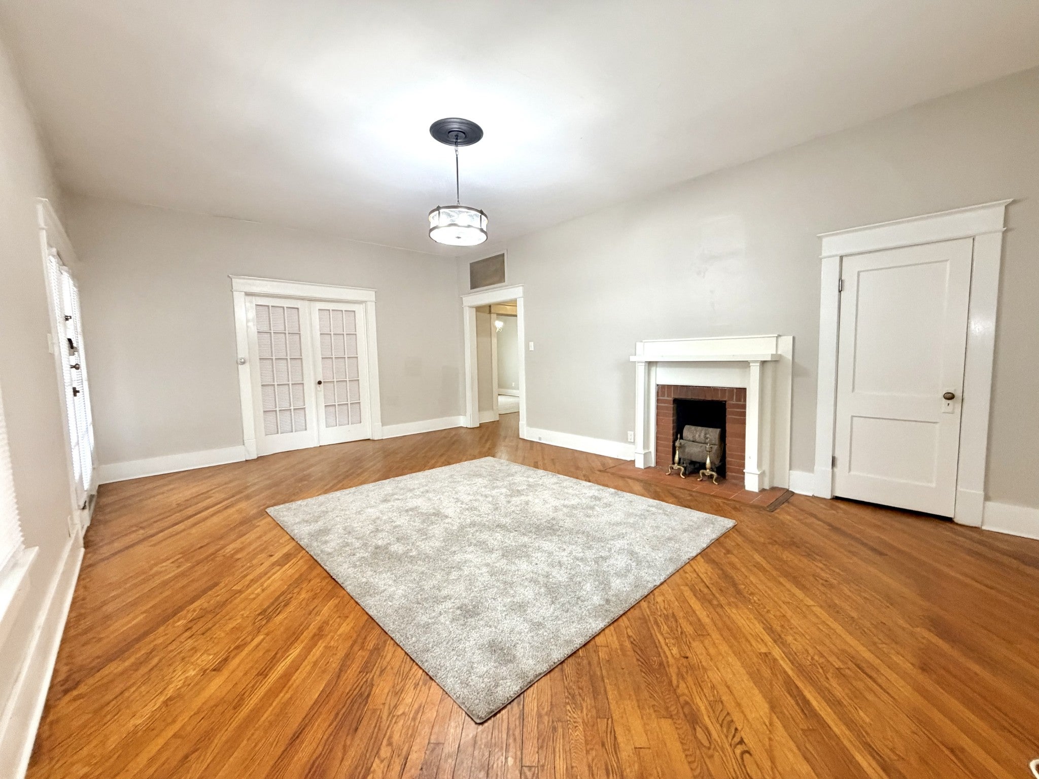2919 Old Clarksville Pike