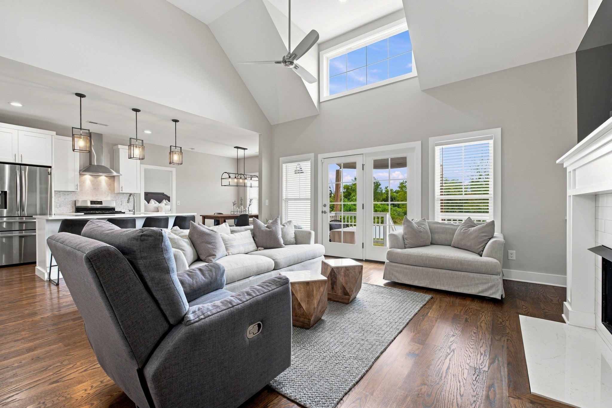 3-bed listing at 221 Downeymeade Dr, Nashville