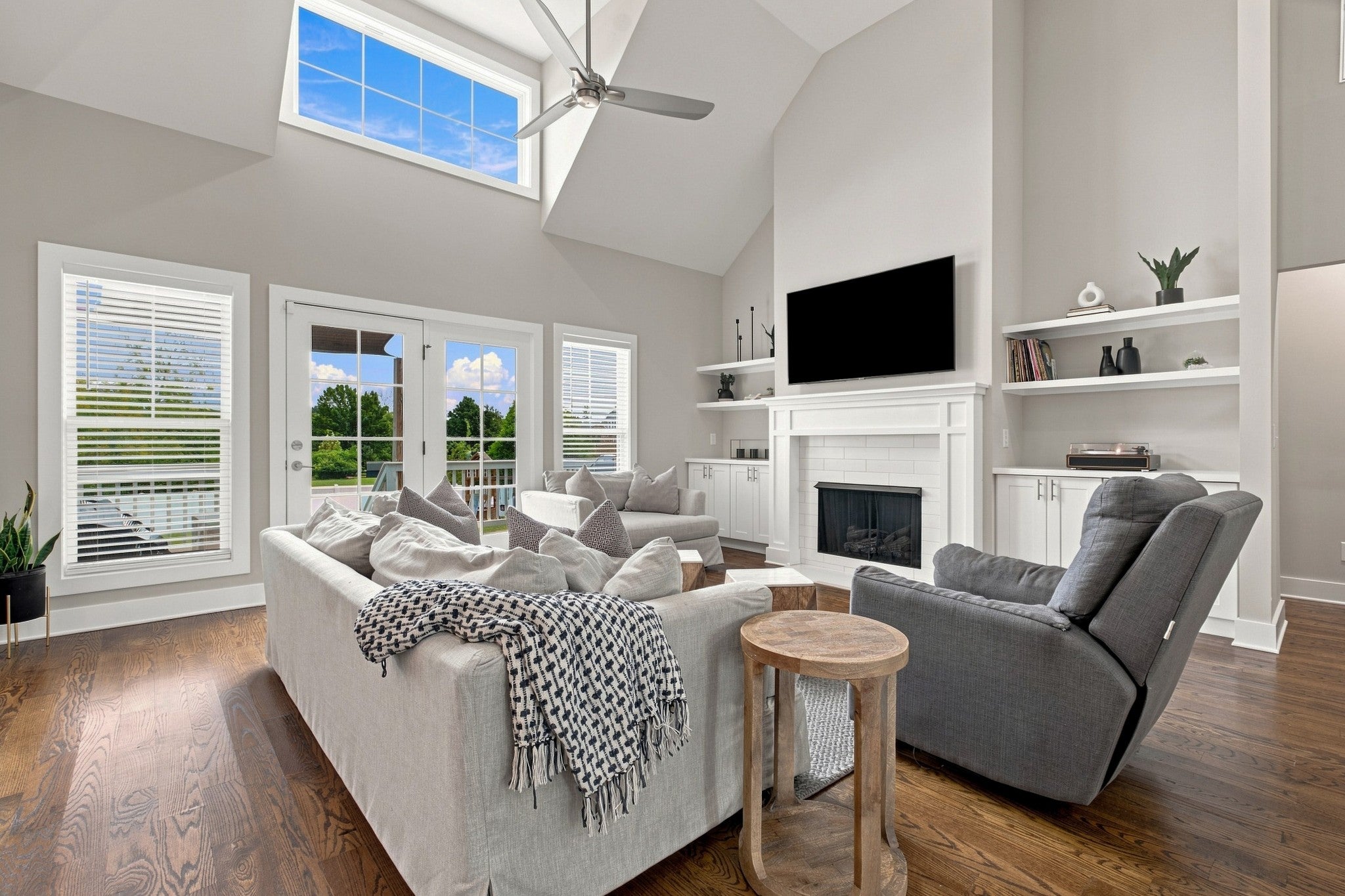 221 Downeymeade Dr