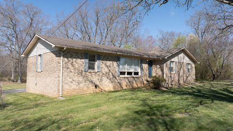 6005 Smithville Hwy McMinnville TN 37110