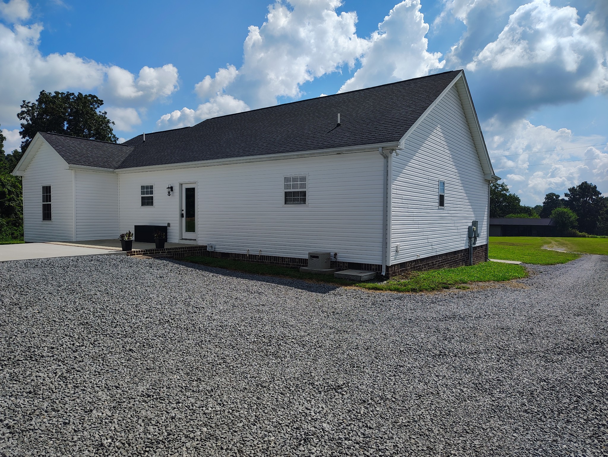 177 Lauren Ln