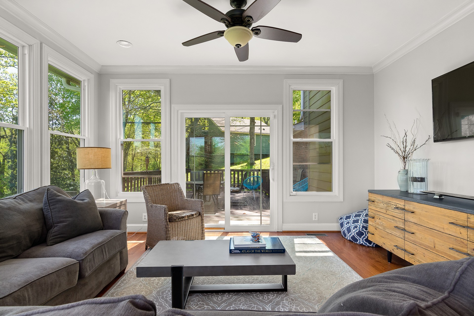 101 Oakmont Dr