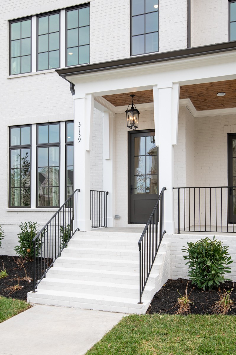 3139 Long Branch Cir