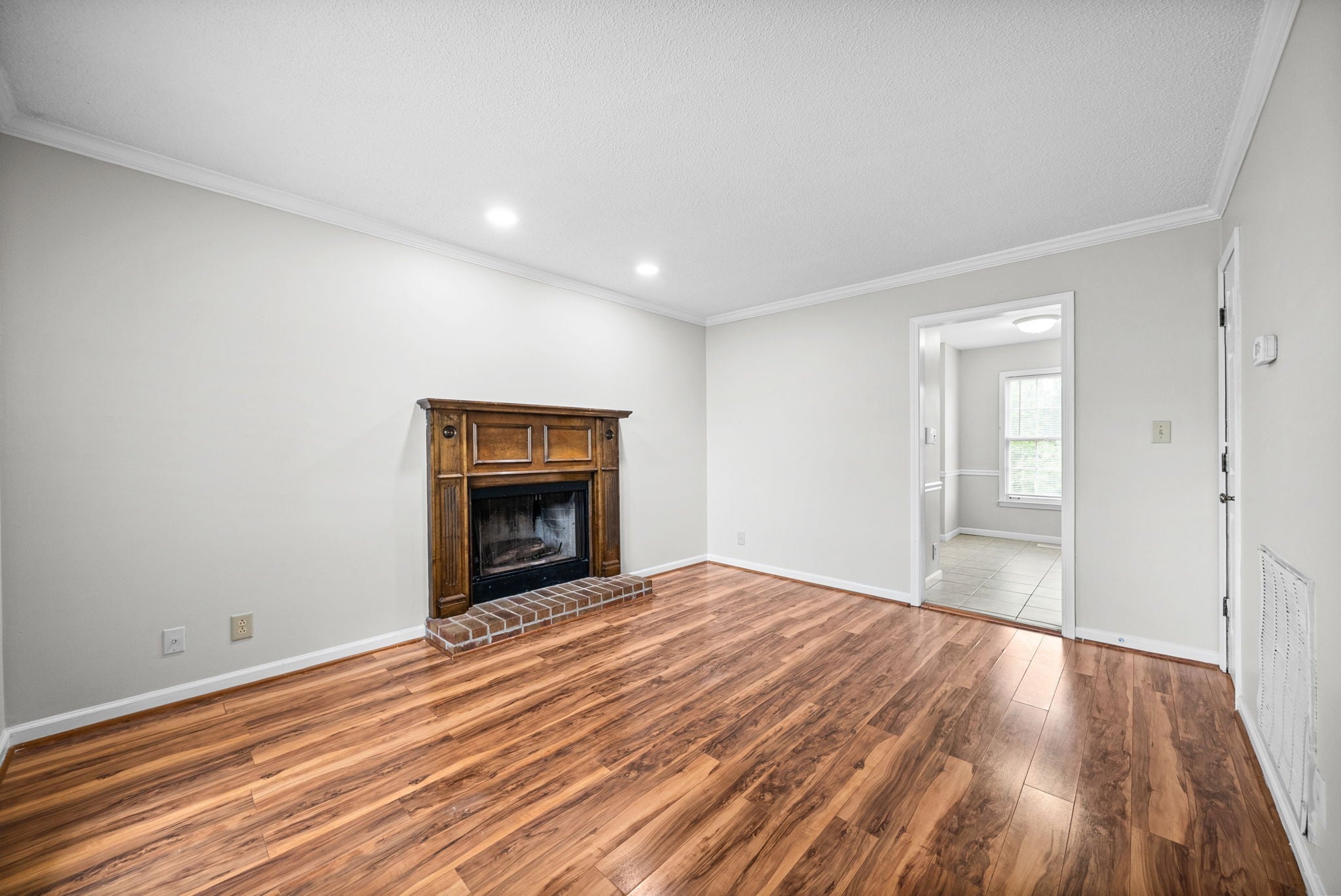 2166 Bauling Ln