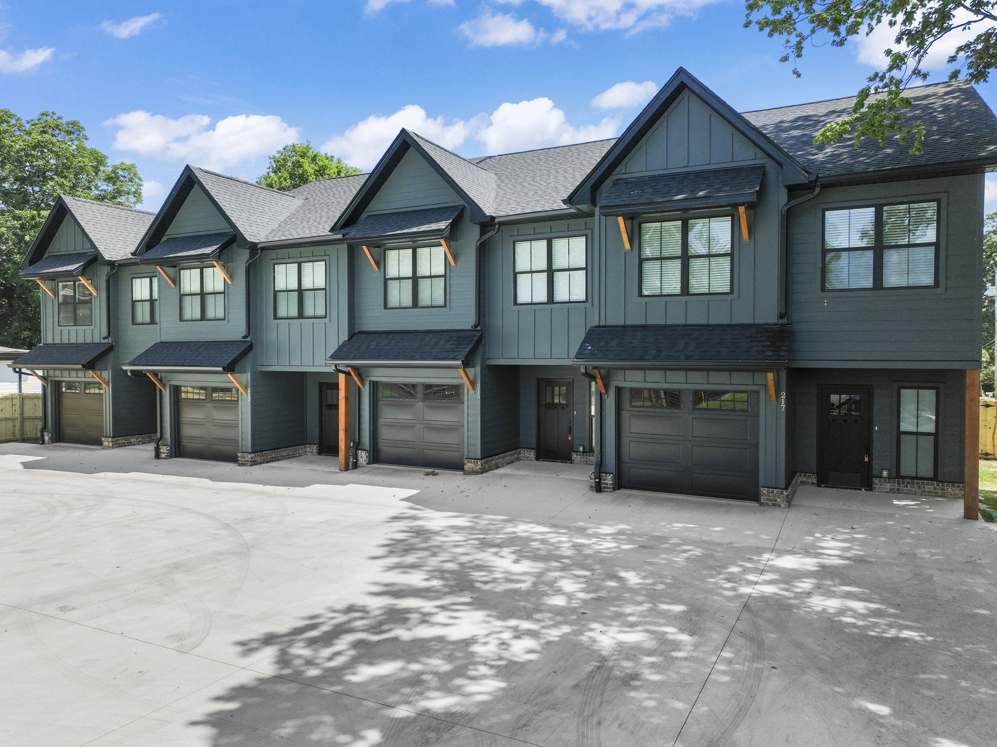 211 Porter St 211