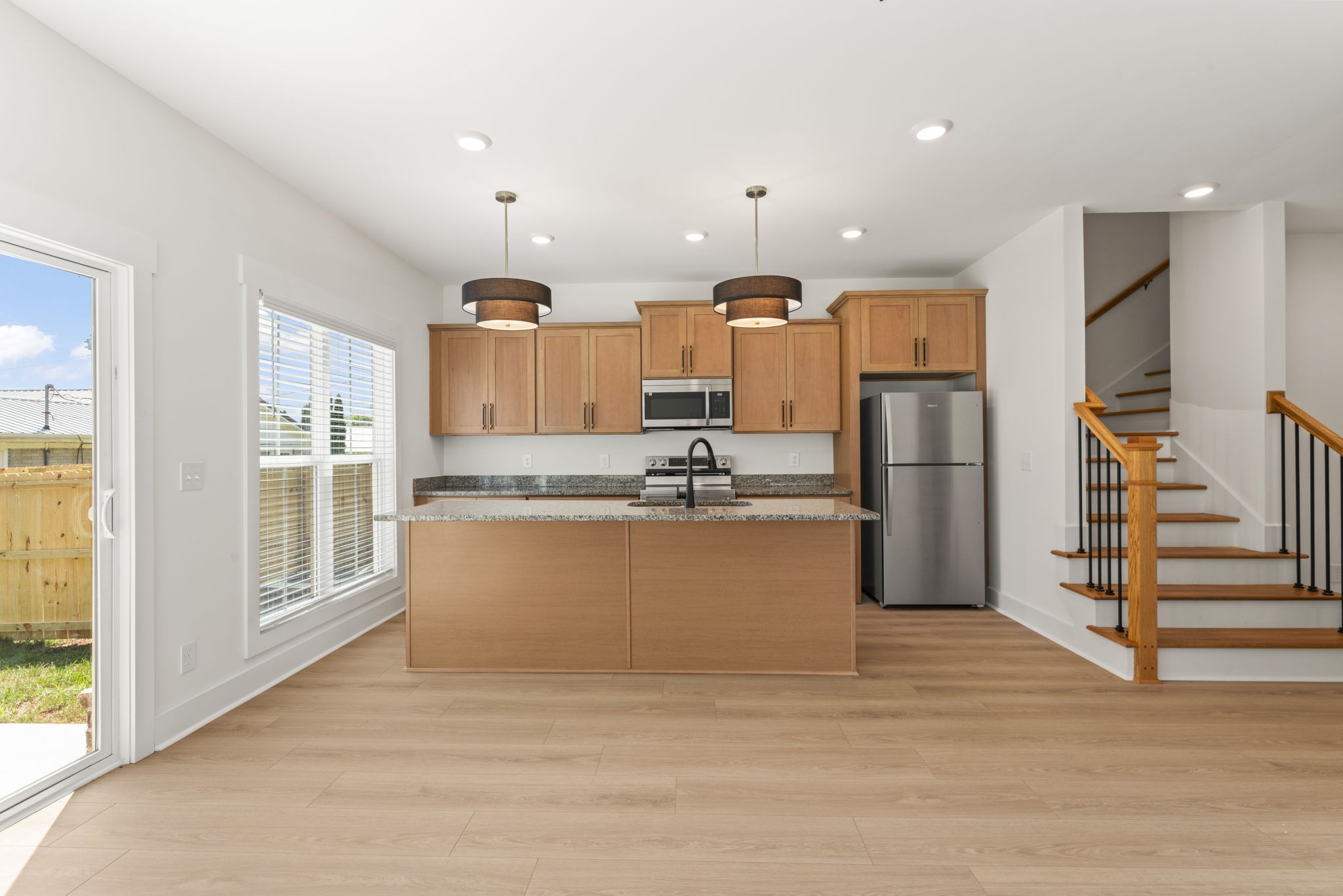 211 Porter St 211