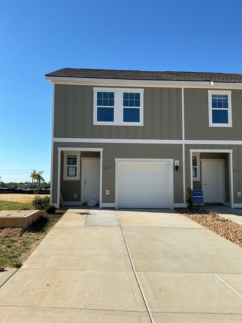 217 Darlington drive Dickson TN 37055