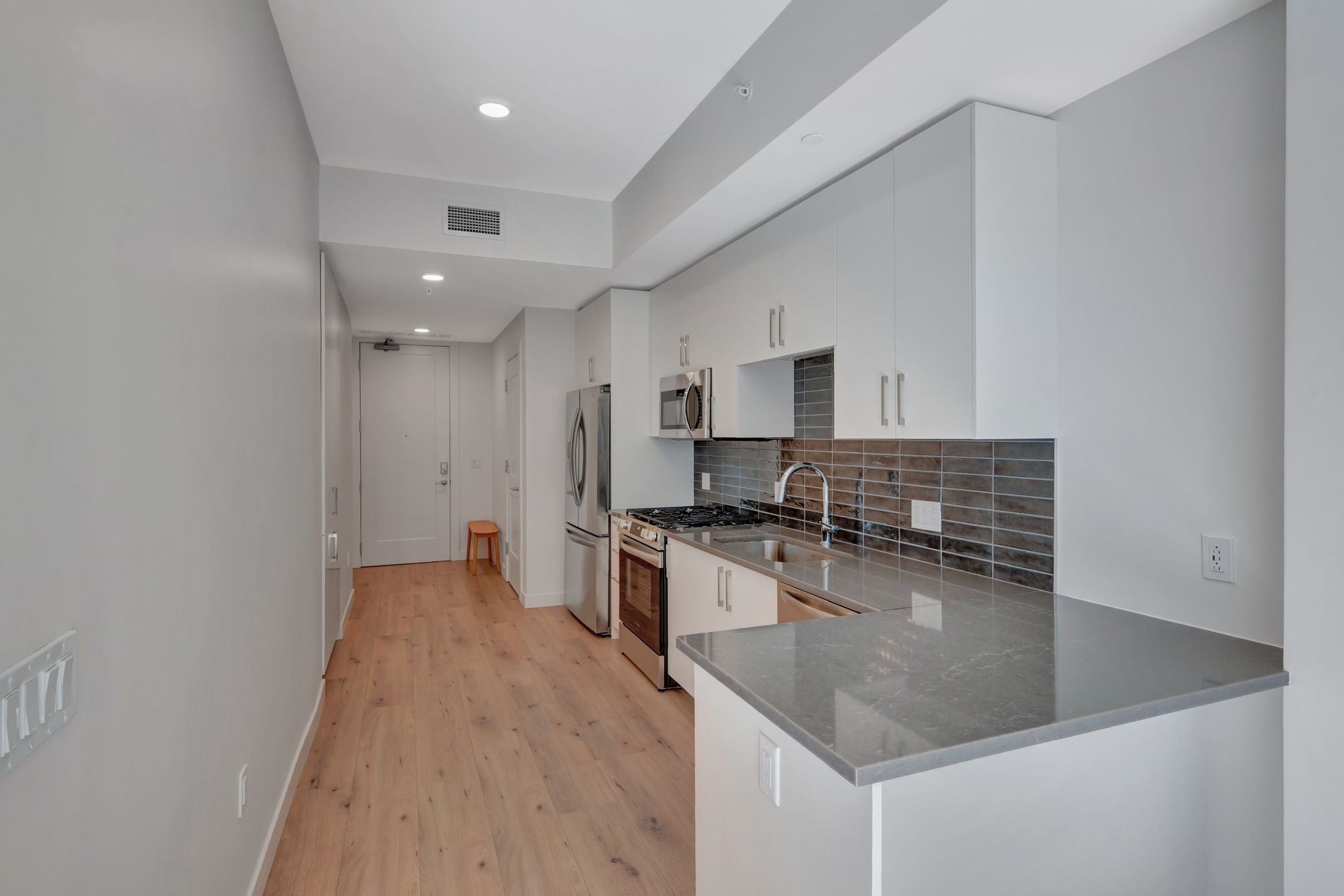 1212 Demonbreun St 804