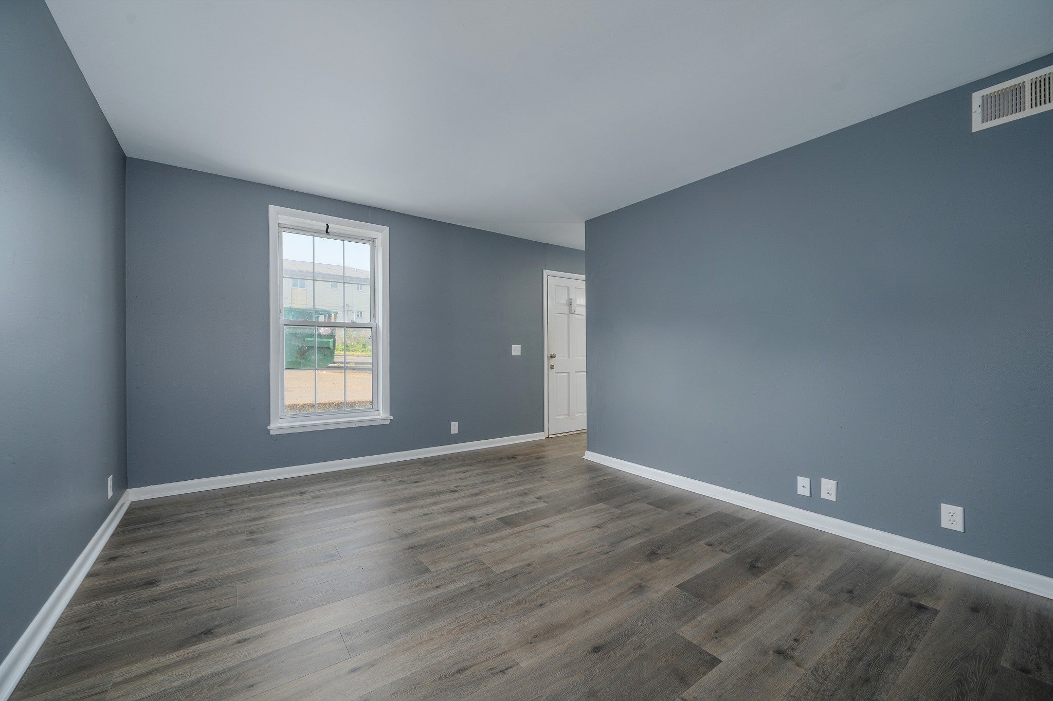 323 Forest Park Rd 5-8