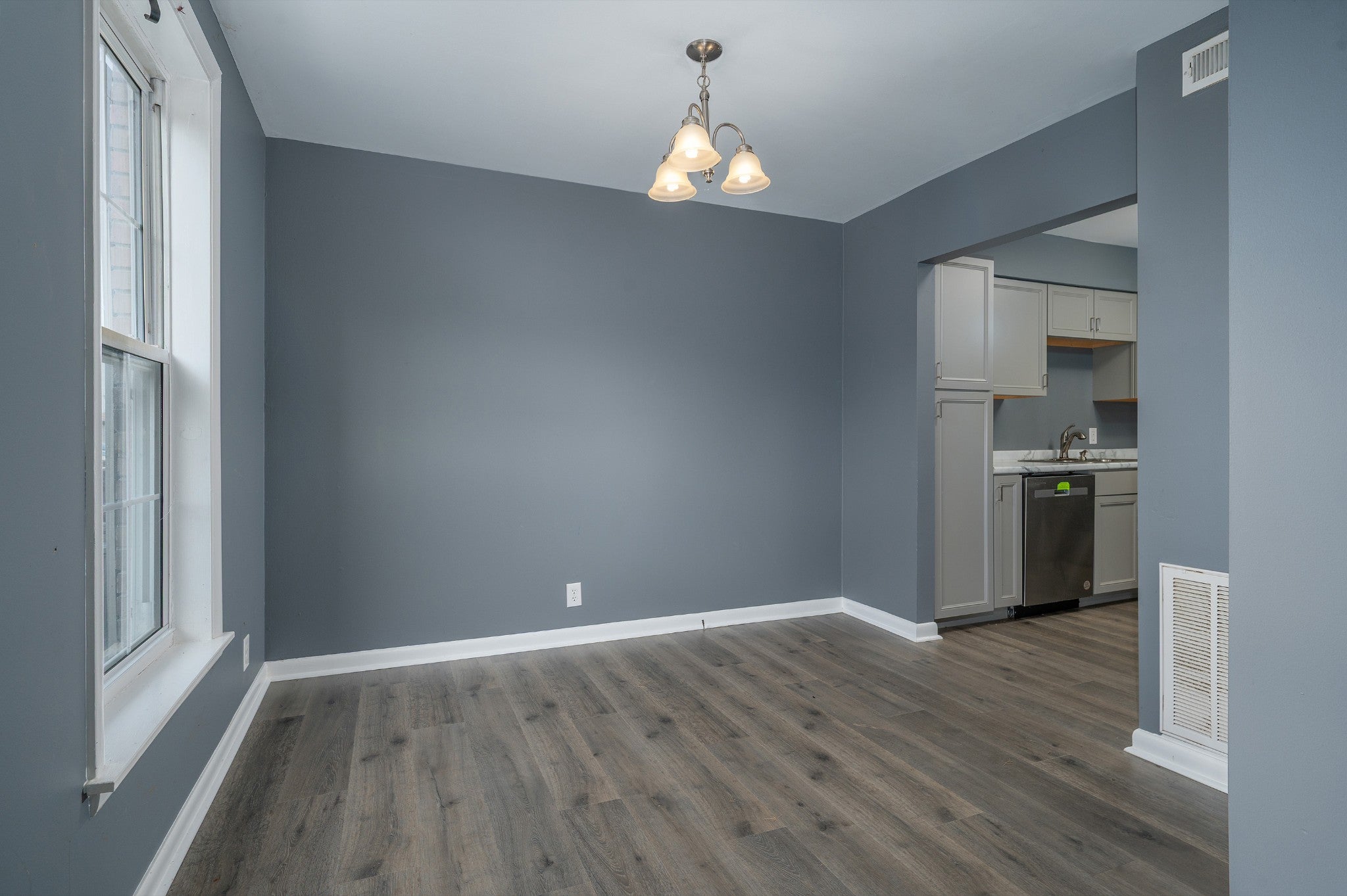 323 Forest Park Rd 5-8