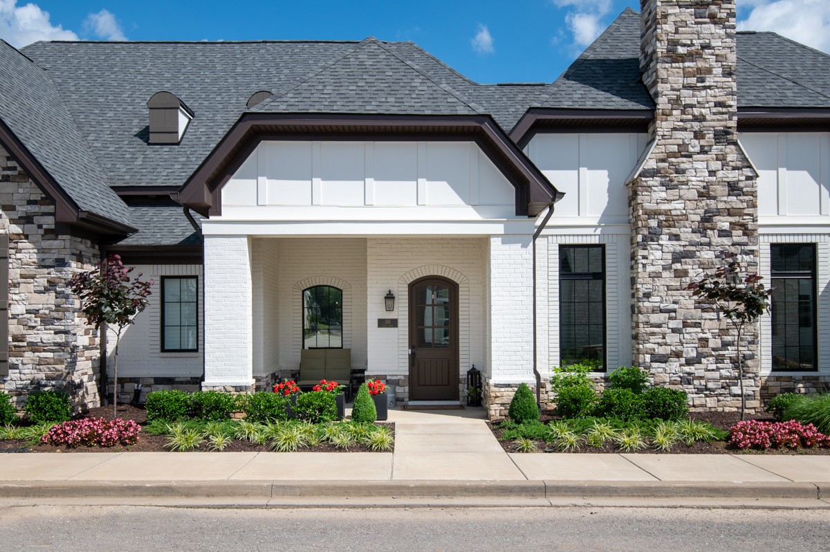 318 Flag Pvt Ct