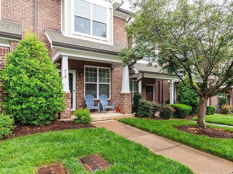 2.0-bed rental at 2310 Elliott Ave 518