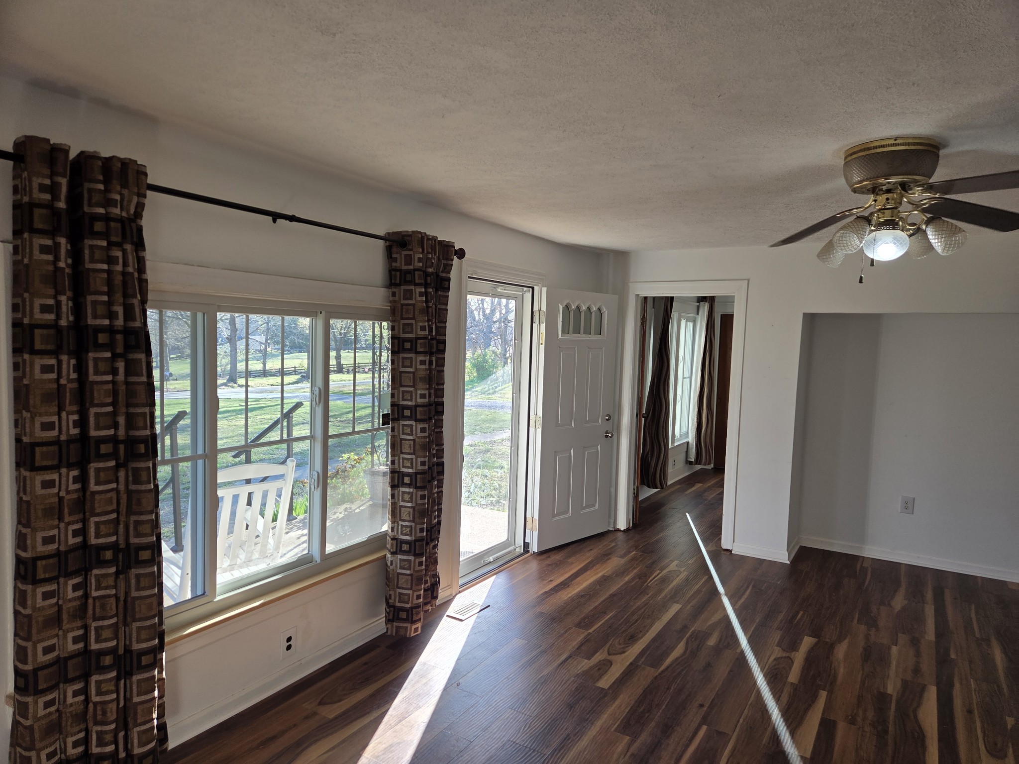 853 Dry Creek Rd