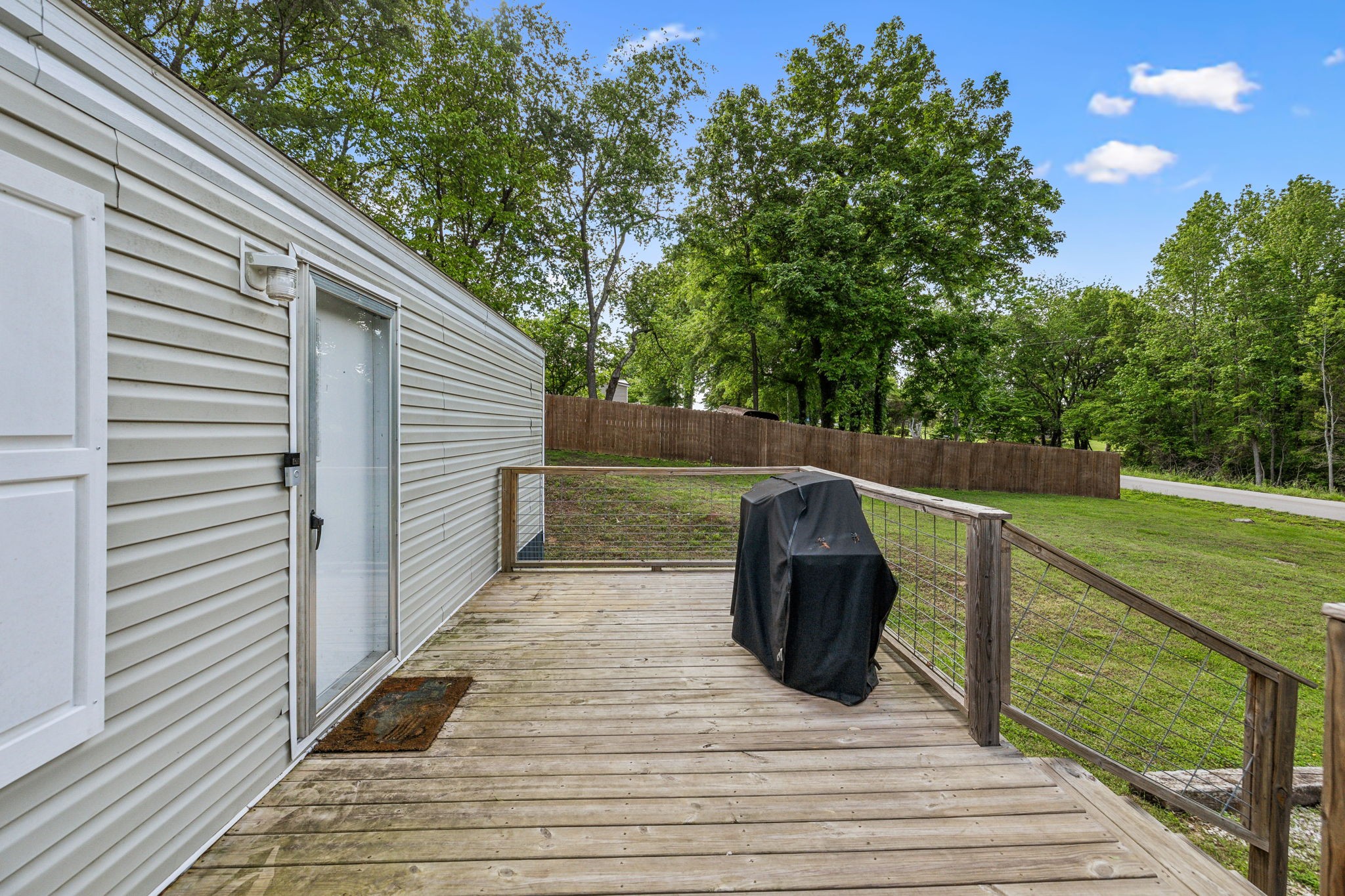708 Hooper Rd