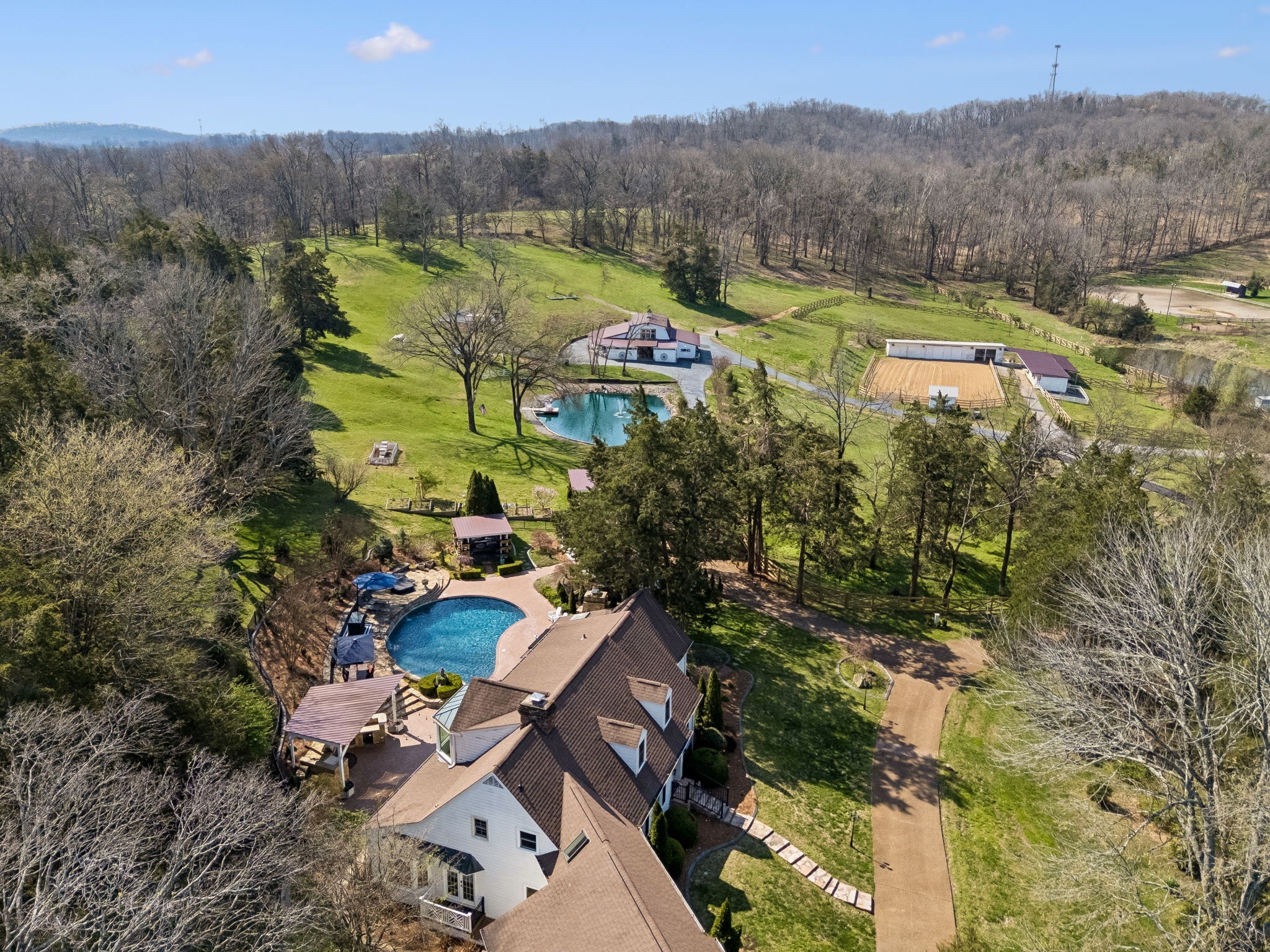 2455 Long Hollow Pike