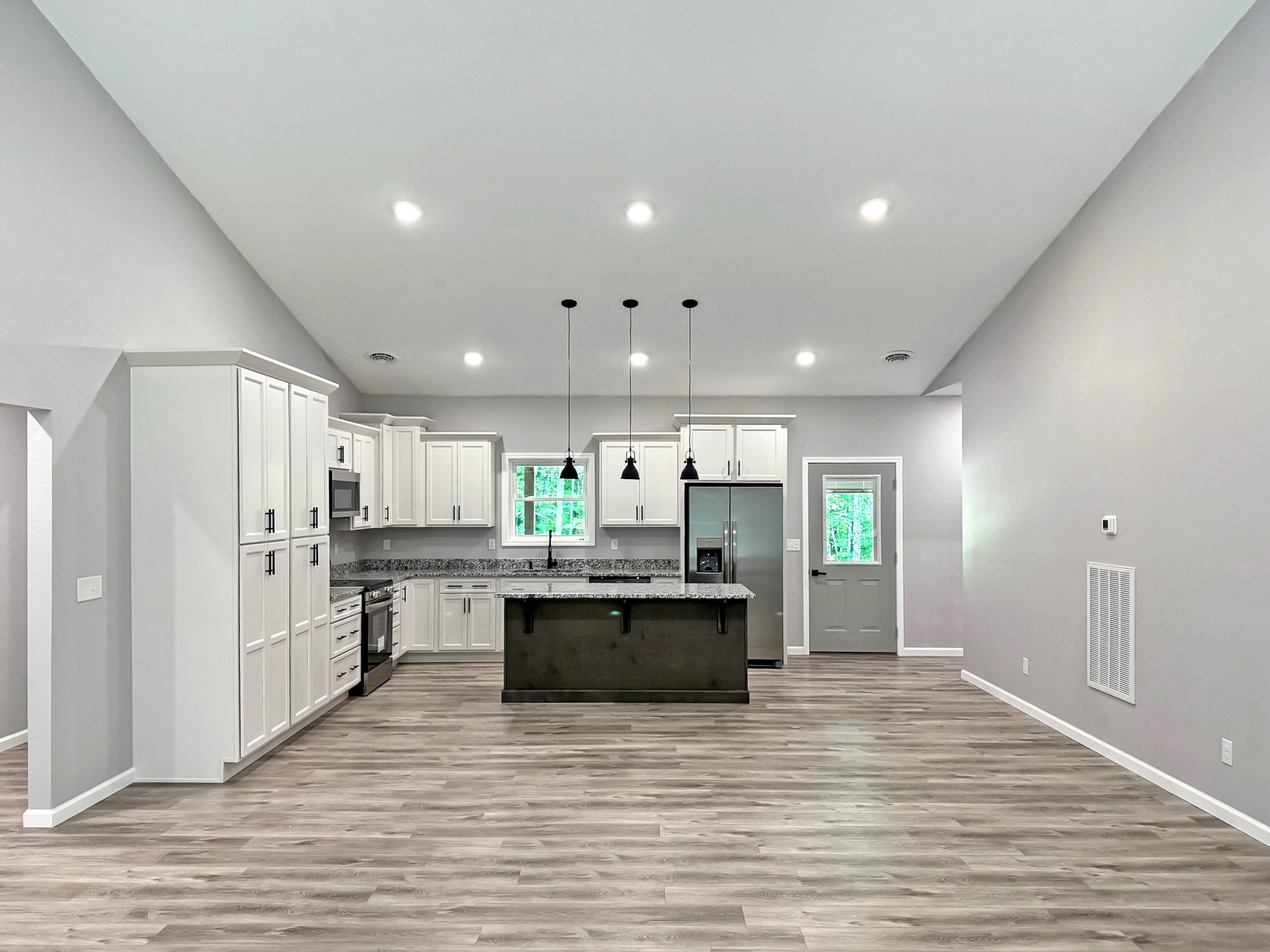 53 Poston Pl