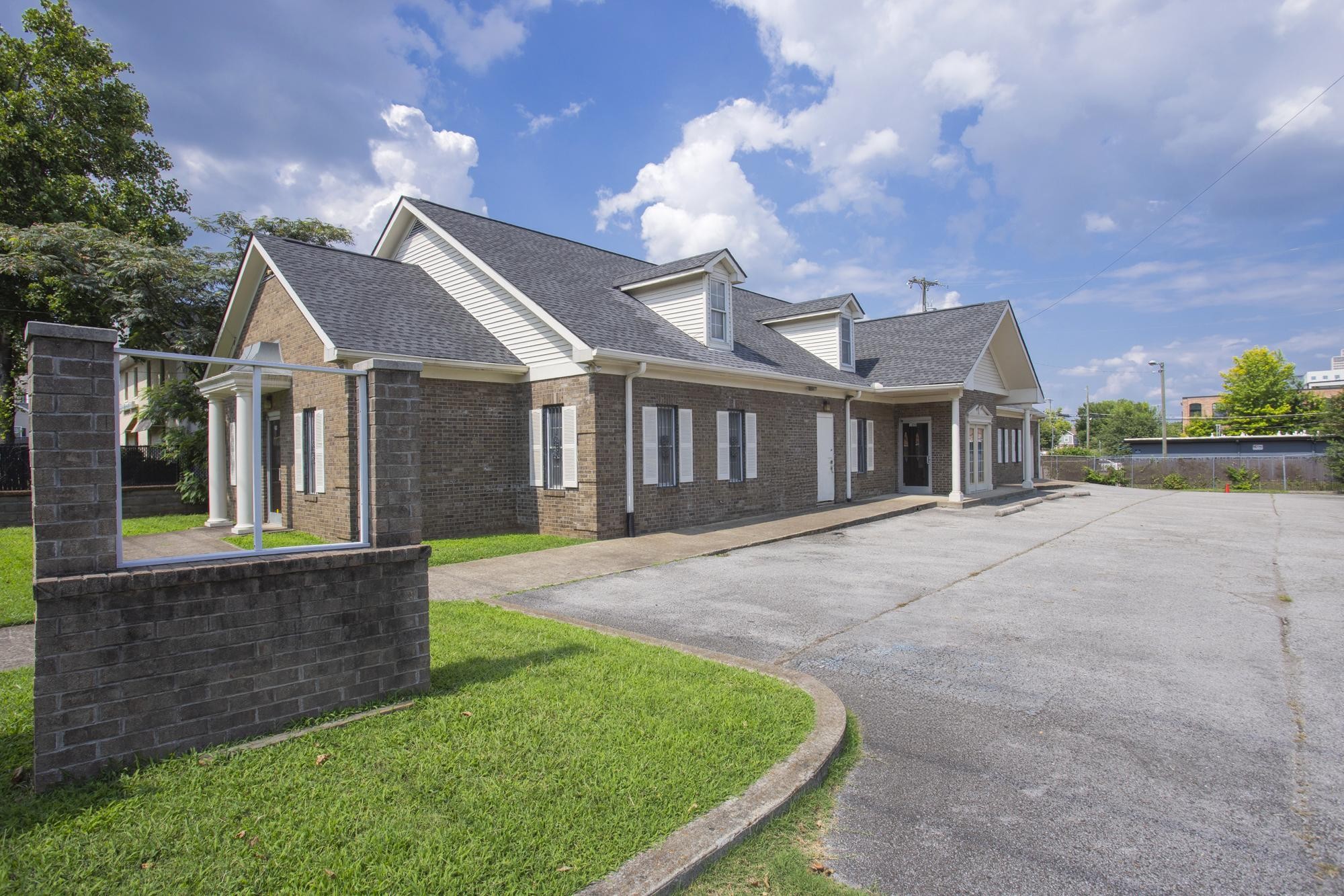 404 Dr Db Todd Jr Blvd