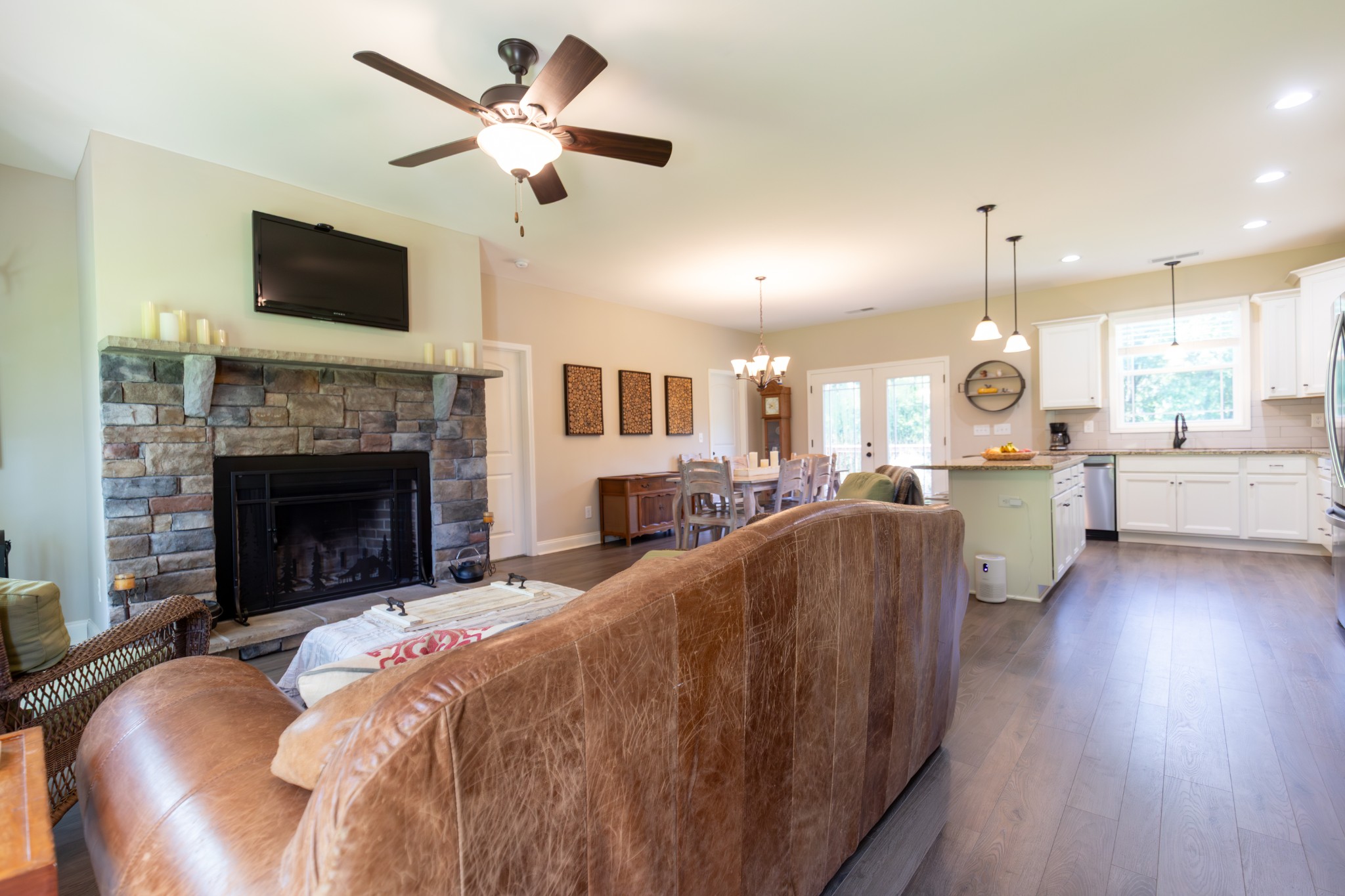 7929 Ridgewood Rd