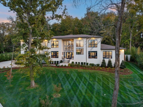 Photo of 1323 Harding Pl, Nashville, TN 37215 (MLS # 3263393)