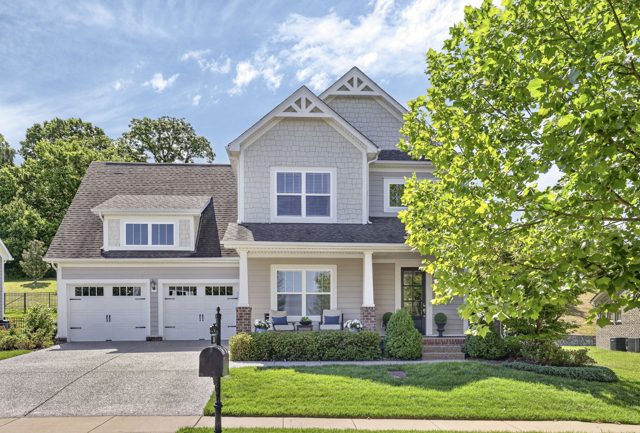 84 Molly Bright Ln