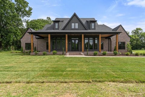 330 Canna Dr Lascassas TN 37085