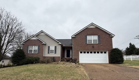 2601 Danbury Cir Spring Hill TN 37174